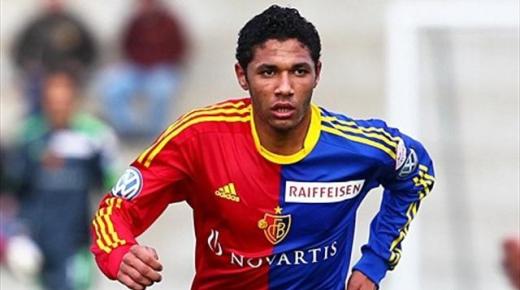 محمد النني يقترب من الانتقال للدوري اليوناني