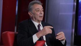 محمود حميدة يحيي ذكرى ميلاد الفنان محمود عبد العزيز