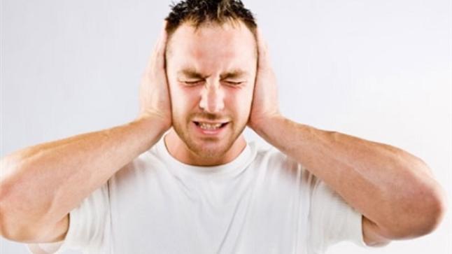 كيفية علاج طنين الأذن وما هي أسبابه