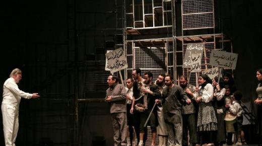 احتفالا بأعياد تحرير سيناء عروض البيت على مختلف مسارحه تعرض بالمجان للجمهور