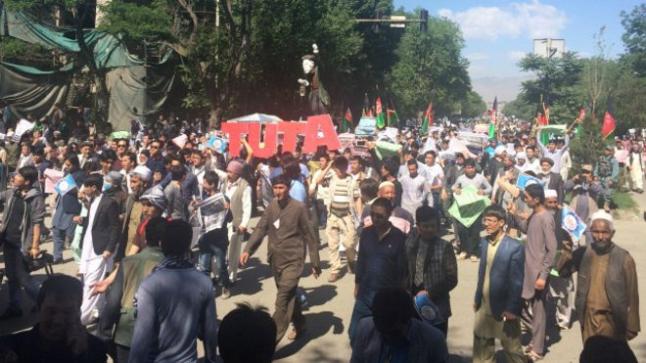 مقتل وجرح العشرات بعد إستهداف مظاهرة إحتجاجية للهزارة في كابل