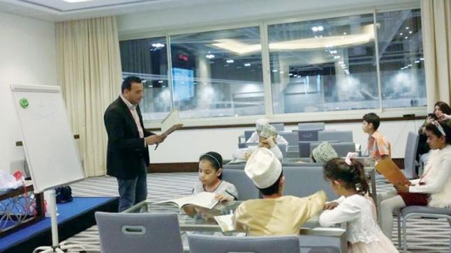 معرض مسقط الدولي للكتاب ينضم حلقة للأطفال بعنوان تعالوا نكتب في مسقط