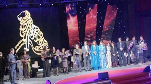 توزيع جوائز مهرجان وهران الدولي للفيلم العربي و ” نواره ” في الصدارة