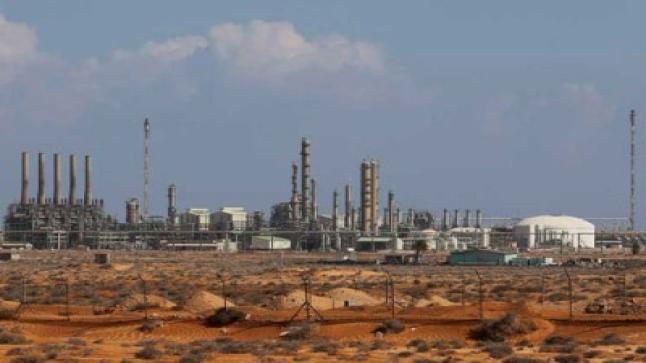 سيطرة قوات حفتر على ميناء الزويتينة في شمال شرق ليبيا