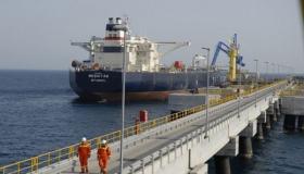 تنظيم الدولة الإسلامية يهاجم ميناء راس لانوف في ليبيا