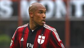 مجلس ادارة فريق ليستر سيتي الانجليزي يتعاقد مع نايجل دي يونج ؟