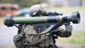 روسيا تحشد قواتها وتبدأ إرسال جنودها إلى بيلاروسيا