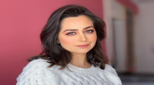 هبة مجدي تحذر متابعيها من متابعة حسابات مزيفة لها