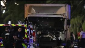 نيس : مقتل وإصابة العشرات والسلطات تعزز خططها الأمنية