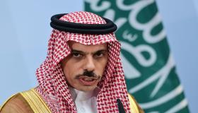 وزير الخارجية السعودي عن المرأة الفلسطينية: تضرب أروع الأمثلة في الإسلام